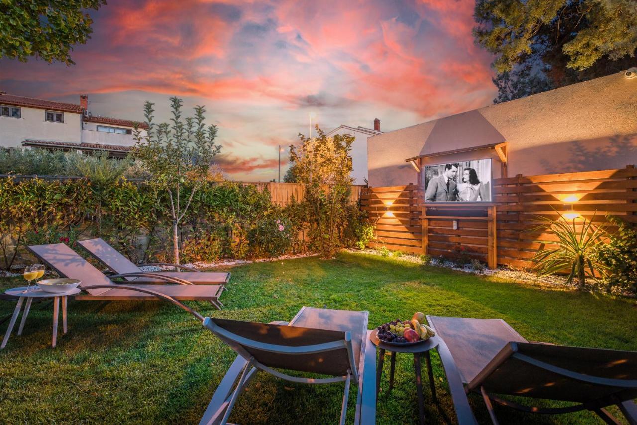 Villa Andrija Family Dream With Heated Pool At The Sea With Beautiful Garden, Outside Cinema And Kids Playground Fažana Εξωτερικό φωτογραφία