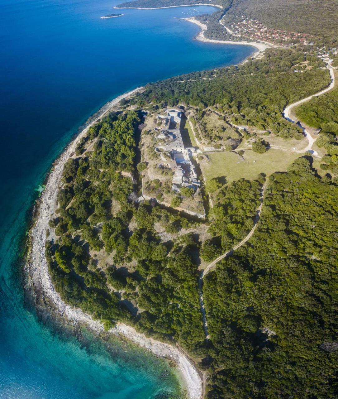 Villa Andrija Family Dream With Heated Pool At The Sea With Beautiful Garden, Outside Cinema And Kids Playground Fažana Εξωτερικό φωτογραφία