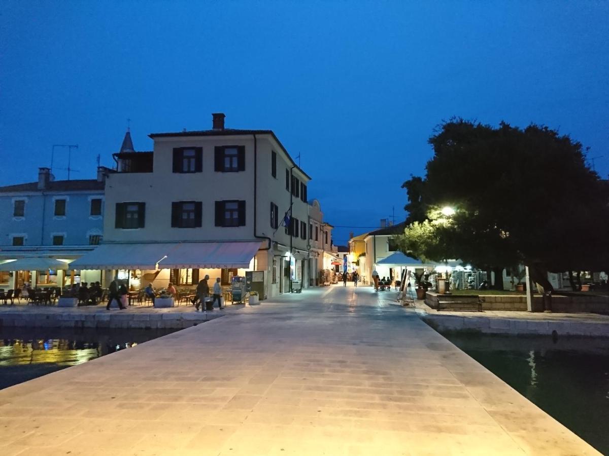 Villa Andrija Family Dream With Heated Pool At The Sea With Beautiful Garden, Outside Cinema And Kids Playground Fažana Εξωτερικό φωτογραφία